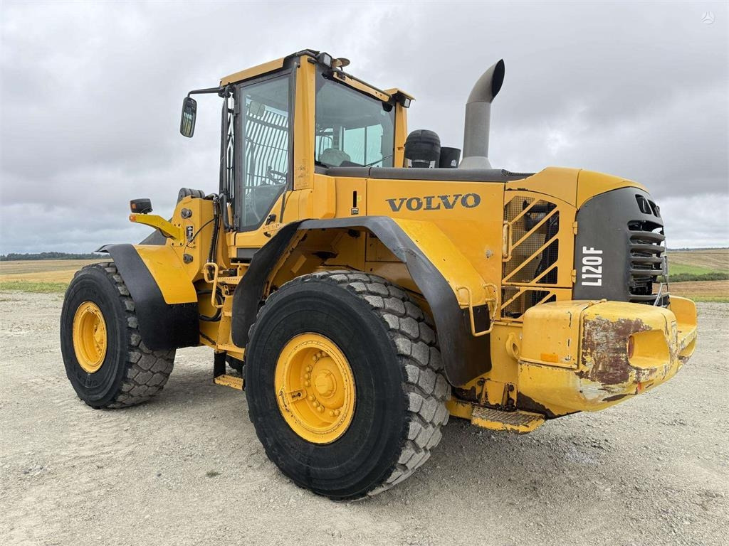 Volvo L 120 F , 4rd line , coupler - Utovarivač točkaš: slika 3 Volvo L 120 F , 4rd line , coupler - Utovarivač točkaš: slika 3