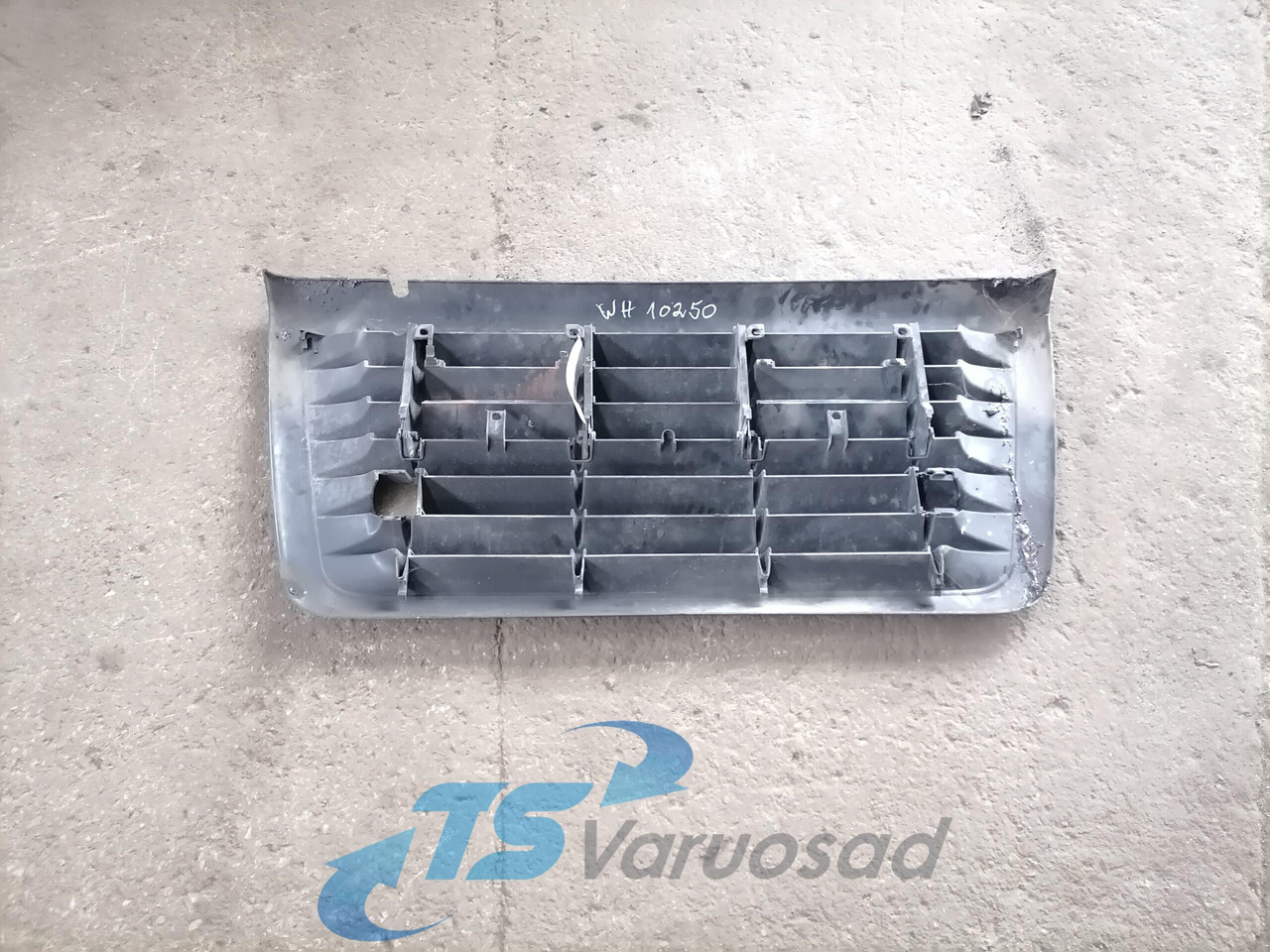 DAF Grille panel 10412789 - Rešetka za Kamion: slika 2 DAF Grille panel 10412789 - Rešetka za Kamion: slika 2