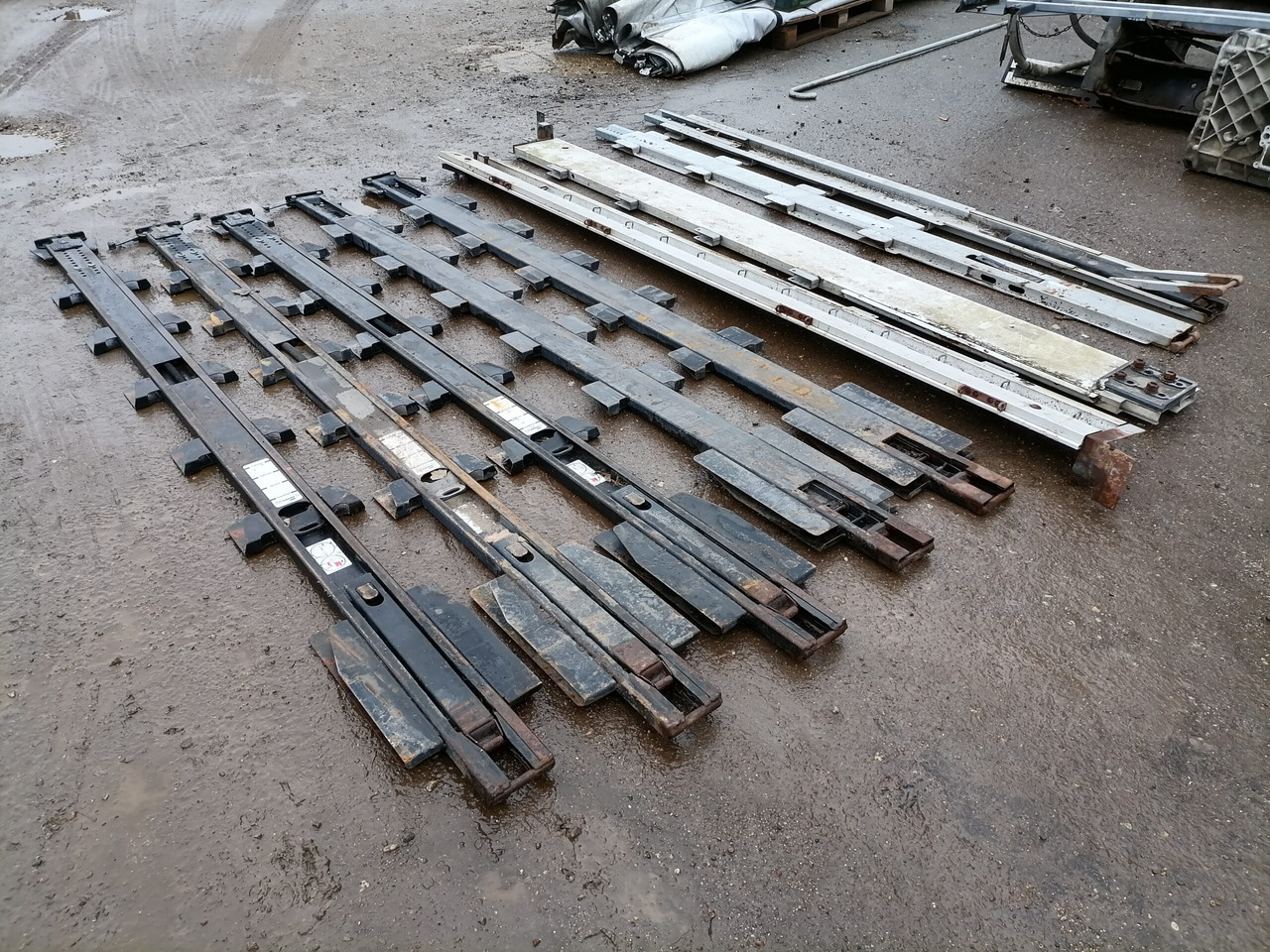 KRONE Haagise tugipostid 515068374 - Univerzalni deo za Kamion: slika 3 KRONE Haagise tugipostid 515068374 - Univerzalni deo za Kamion: slika 3