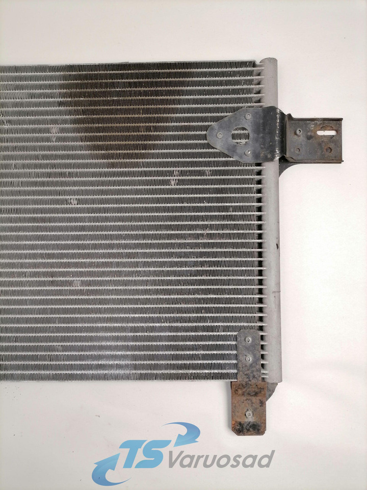MAN A/C radiator 81619200030 - Grejanje/ Ventilacija za Kamion: slika 4 MAN A/C radiator 81619200030 - Grejanje/ Ventilacija za Kamion: slika 4