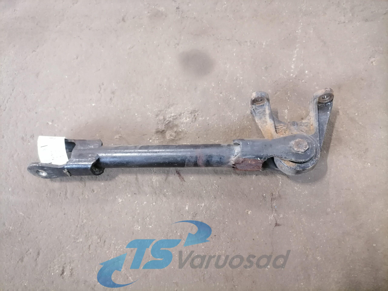 MAN Anti roll bar bracket 81437185111 - Balans štangla za Kamion: slika 2 MAN Anti roll bar bracket 81437185111 - Balans štangla za Kamion: slika 2