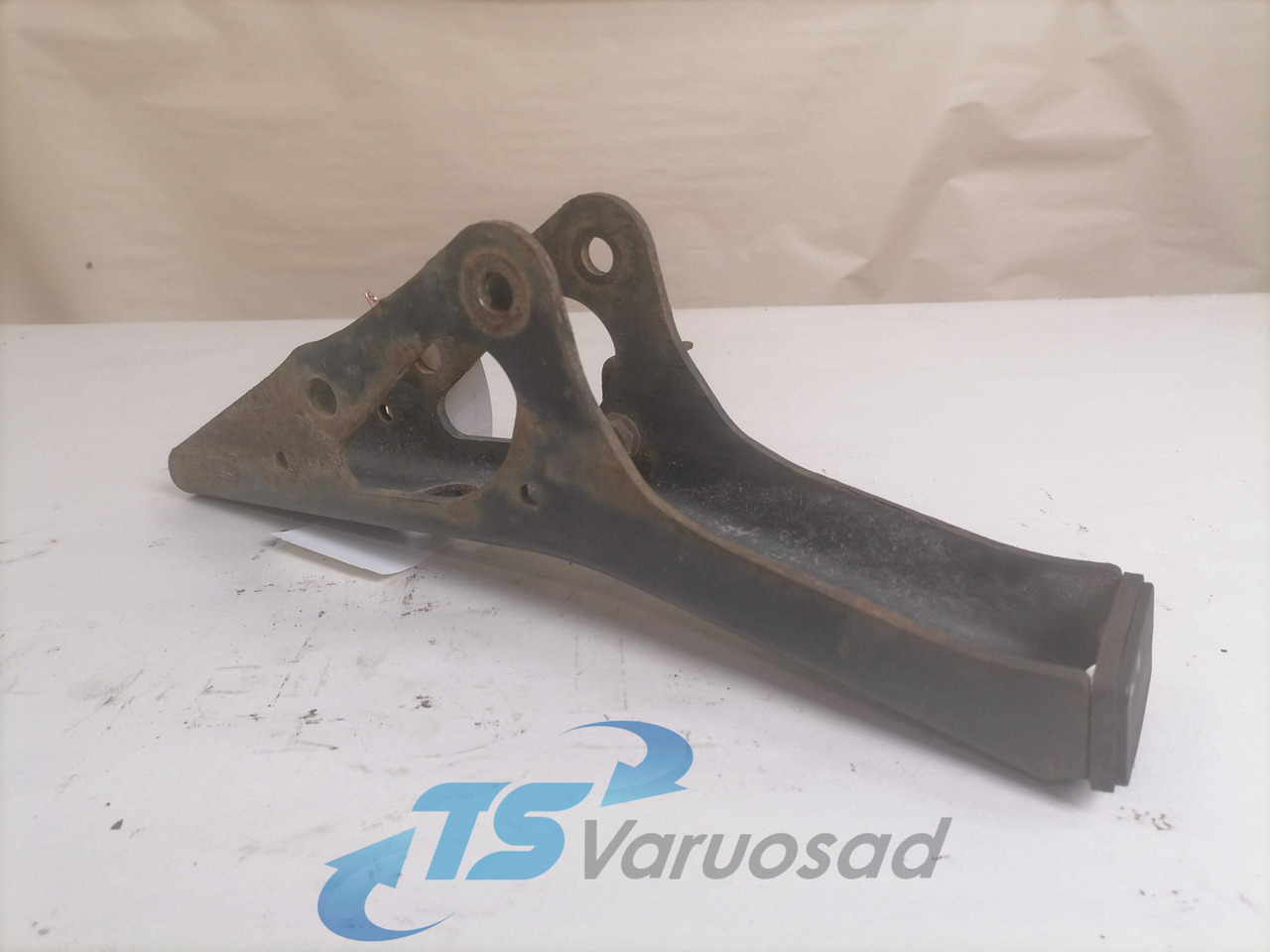 MAN Cab suspension carrier 81417010089 - Oslanjanje kabine za Kamion: slika 2 MAN Cab suspension carrier 81417010089 - Oslanjanje kabine za Kamion: slika 2