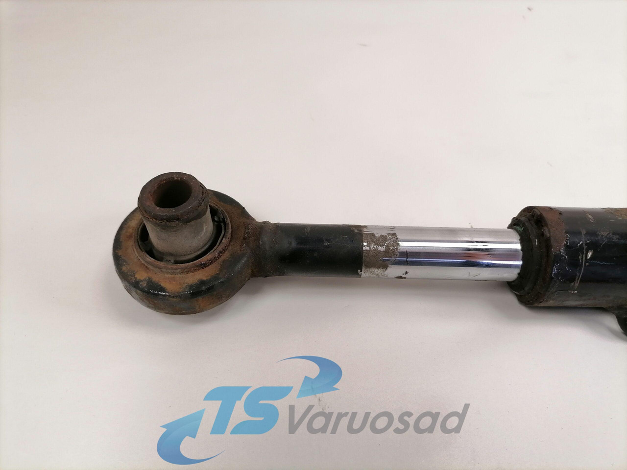 MAN Cab tilting cylinder 81417236124 - Oslanjanje kabine za Kamion: slika 2 MAN Cab tilting cylinder 81417236124 - Oslanjanje kabine za Kamion: slika 2