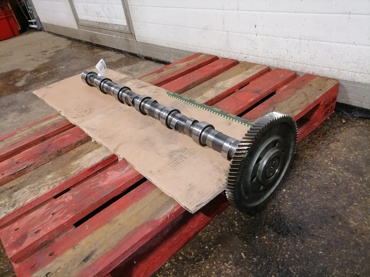 MAN Camshaft 51044006016 - Bregasta osovina za Kamion: slika 1 MAN Camshaft 51044006016 - Bregasta osovina za Kamion: slika 1