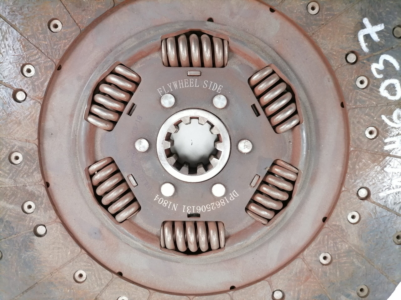 MAN Clutch disc 1862506131 - Lamela kvačila za Kamion: slika 3 MAN Clutch disc 1862506131 - Lamela kvačila za Kamion: slika 3