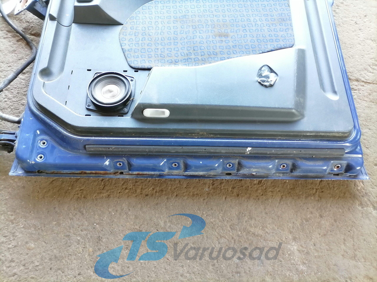 MAN Door 81626004118 - Vrata i delovi za Kamion: slika 3 MAN Door 81626004118 - Vrata i delovi za Kamion: slika 3