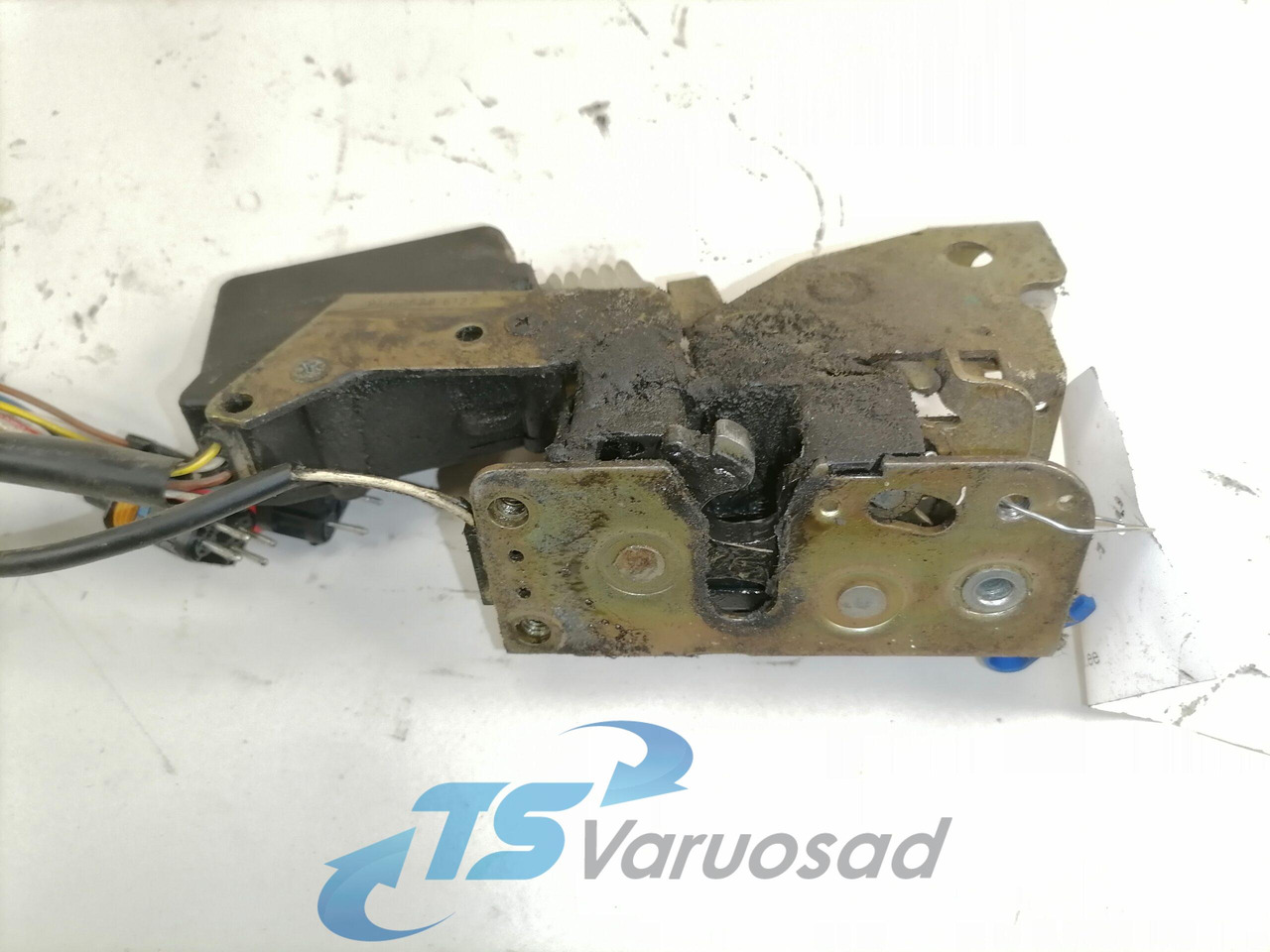 MAN Door lock 81626806122 - Vrata i delovi za Kamion: slika 3 MAN Door lock 81626806122 - Vrata i delovi za Kamion: slika 3