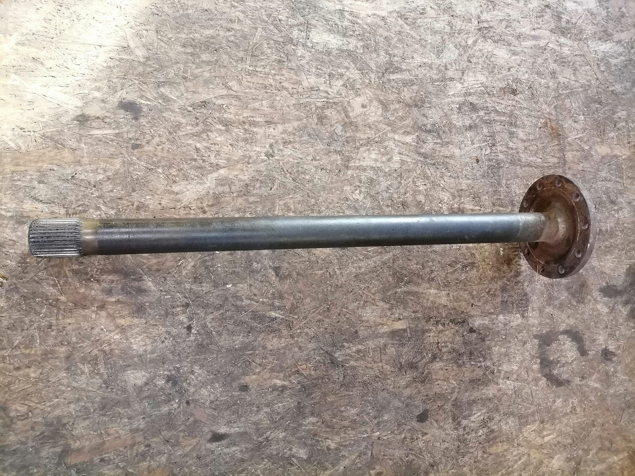 MAN Drive shaft 81355020146 - Polosovina za Kamion: slika 2 MAN Drive shaft 81355020146 - Polosovina za Kamion: slika 2