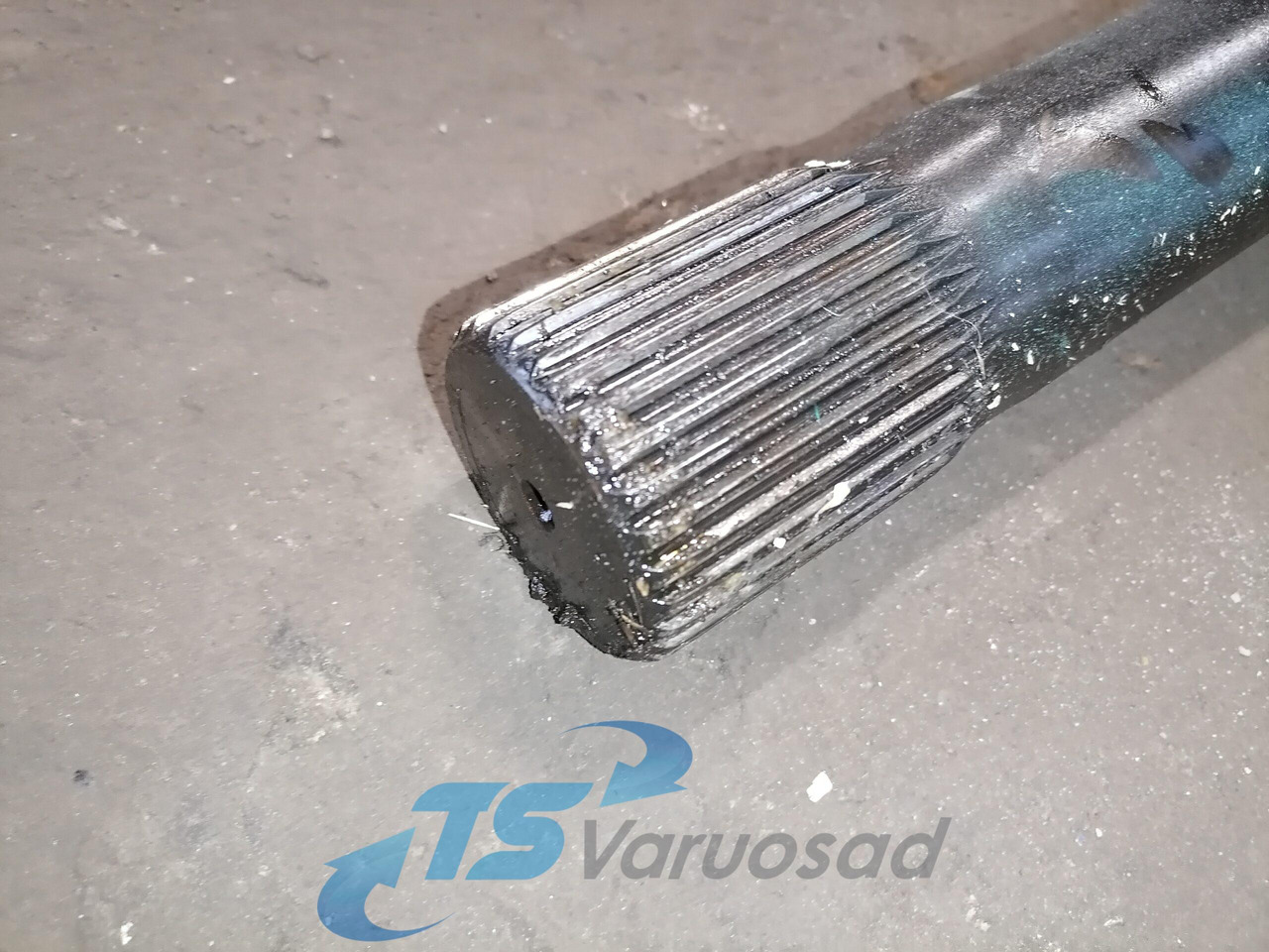 MAN Drive shaft 81355020146 - Polosovina za Kamion: slika 3 MAN Drive shaft 81355020146 - Polosovina za Kamion: slika 3