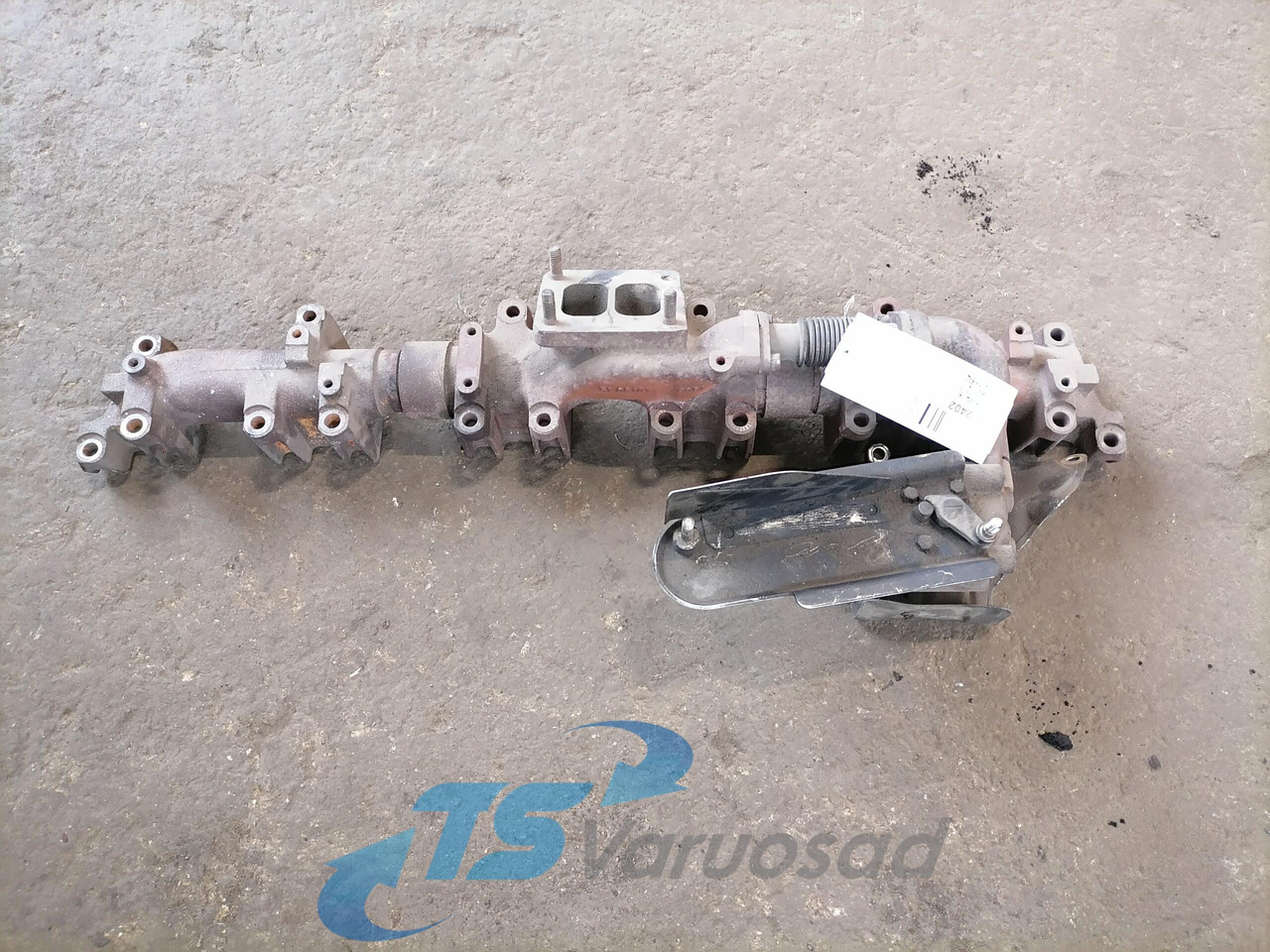 MAN Exhaust mainfold KS200037R - Izduvna grana za Kamion: slika 1 MAN Exhaust mainfold KS200037R - Izduvna grana za Kamion: slika 1