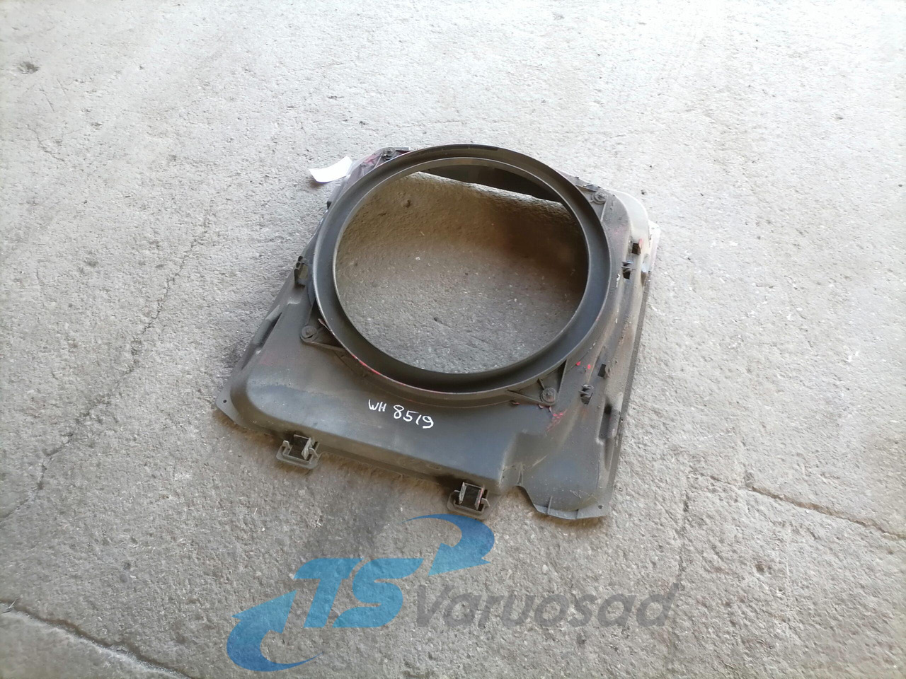 MAN Fan shroud 81066200145 - Radijator za Kamion: slika 1 MAN Fan shroud 81066200145 - Radijator za Kamion: slika 1