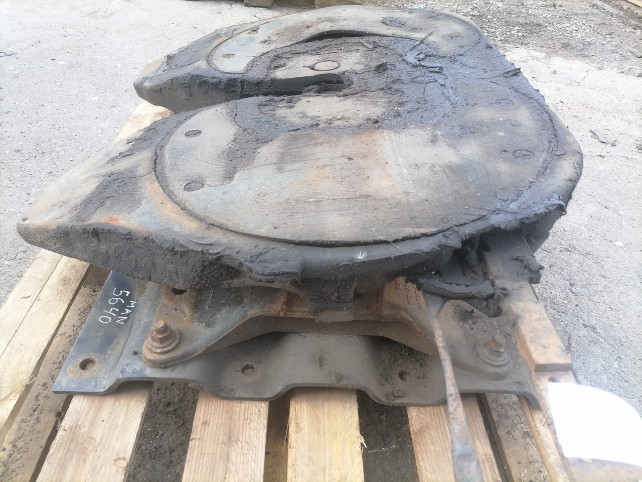 MAN Fifht wheel 662131013 - Spojnica na petom točku za Kamion: slika 4 MAN Fifht wheel 662131013 - Spojnica na petom točku za Kamion: slika 4