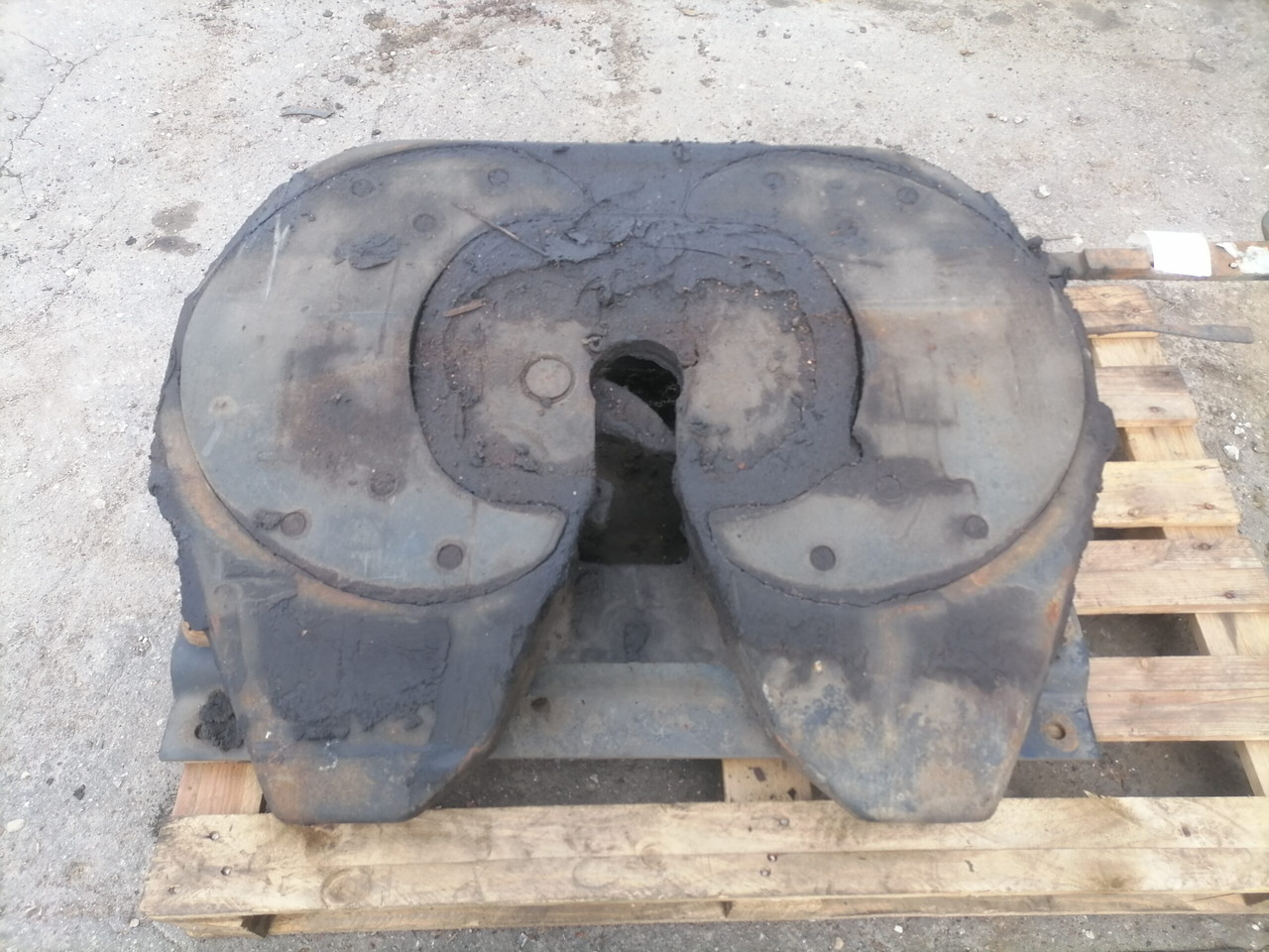 MAN Fifht wheel 662131013 - Spojnica na petom točku za Kamion: slika 3 MAN Fifht wheel 662131013 - Spojnica na petom točku za Kamion: slika 3
