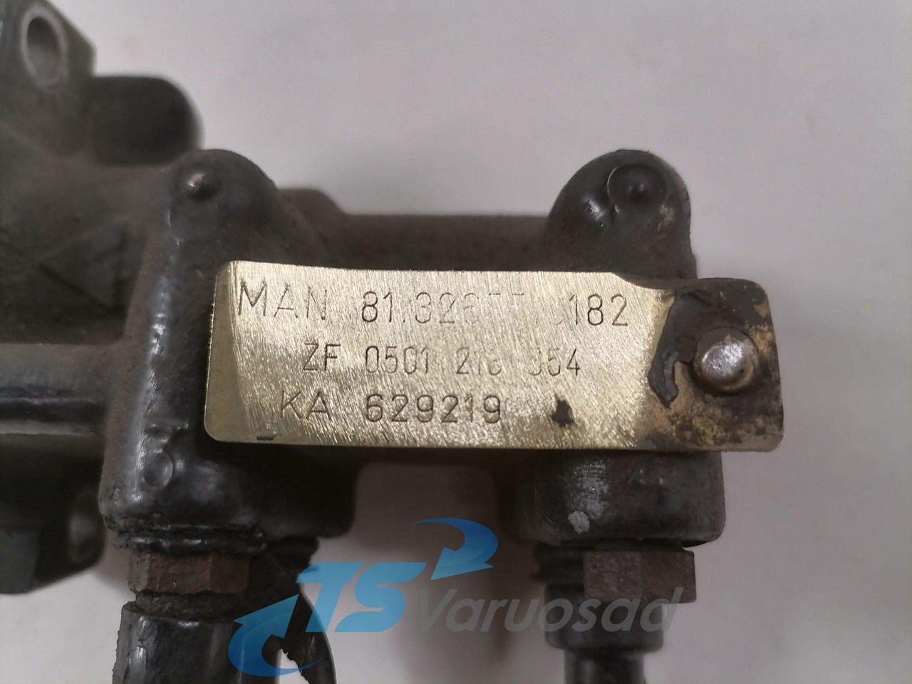 MAN Gear control 81326556182 - Menjač i delovi za Kamion: slika 4 MAN Gear control 81326556182 - Menjač i delovi za Kamion: slika 4