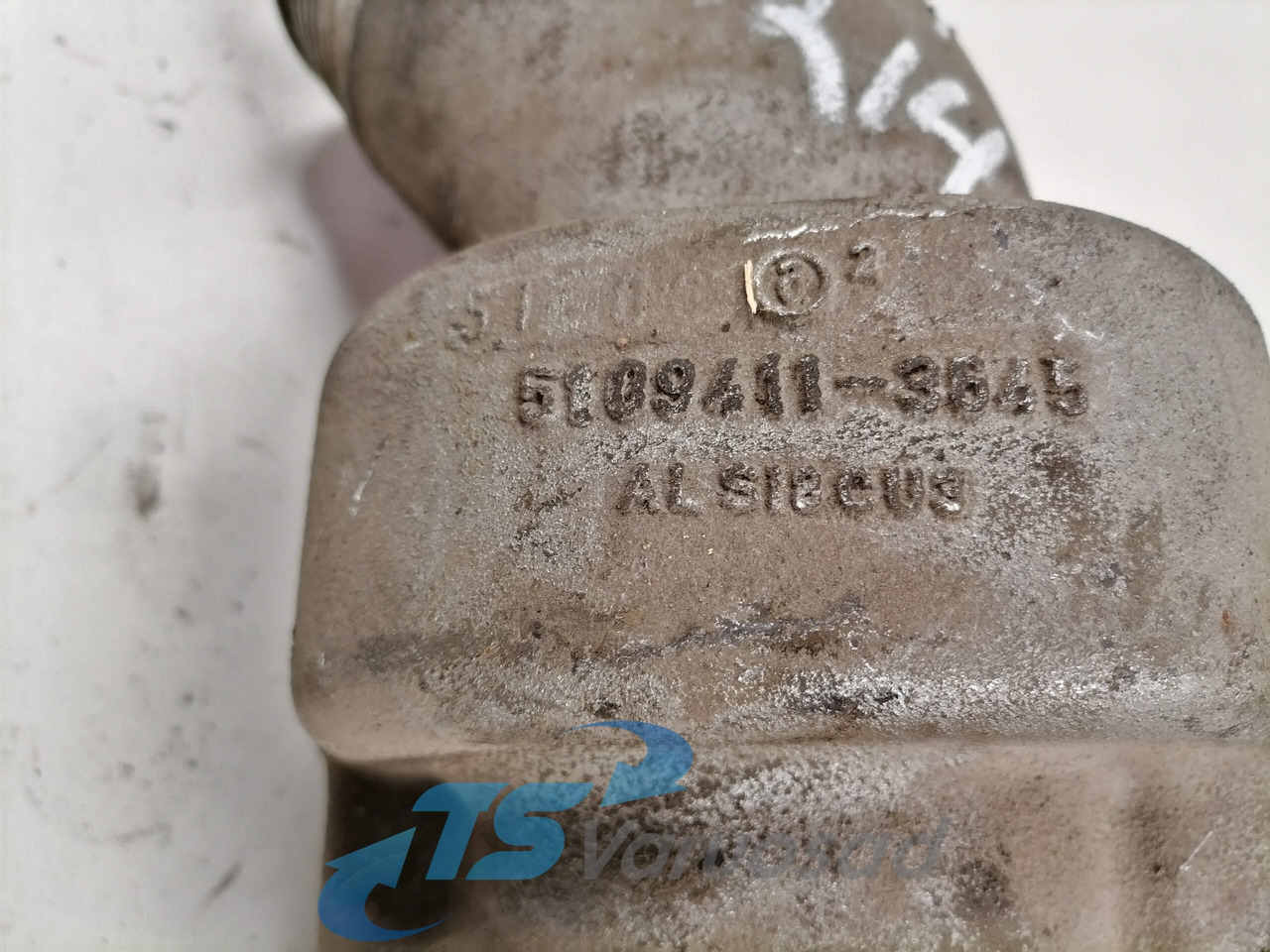 MAN Intake manifold 51094113645 - Usisna grana za Kamion: slika 4 MAN Intake manifold 51094113645 - Usisna grana za Kamion: slika 4