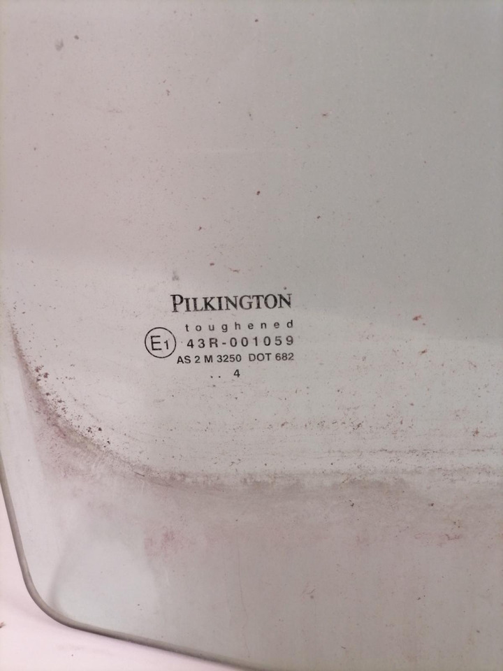 MAN Küljeklaas, parem 81626507002 - Staklo i delovi za Kamion: slika 3 MAN Küljeklaas, parem 81626507002 - Staklo i delovi za Kamion: slika 3