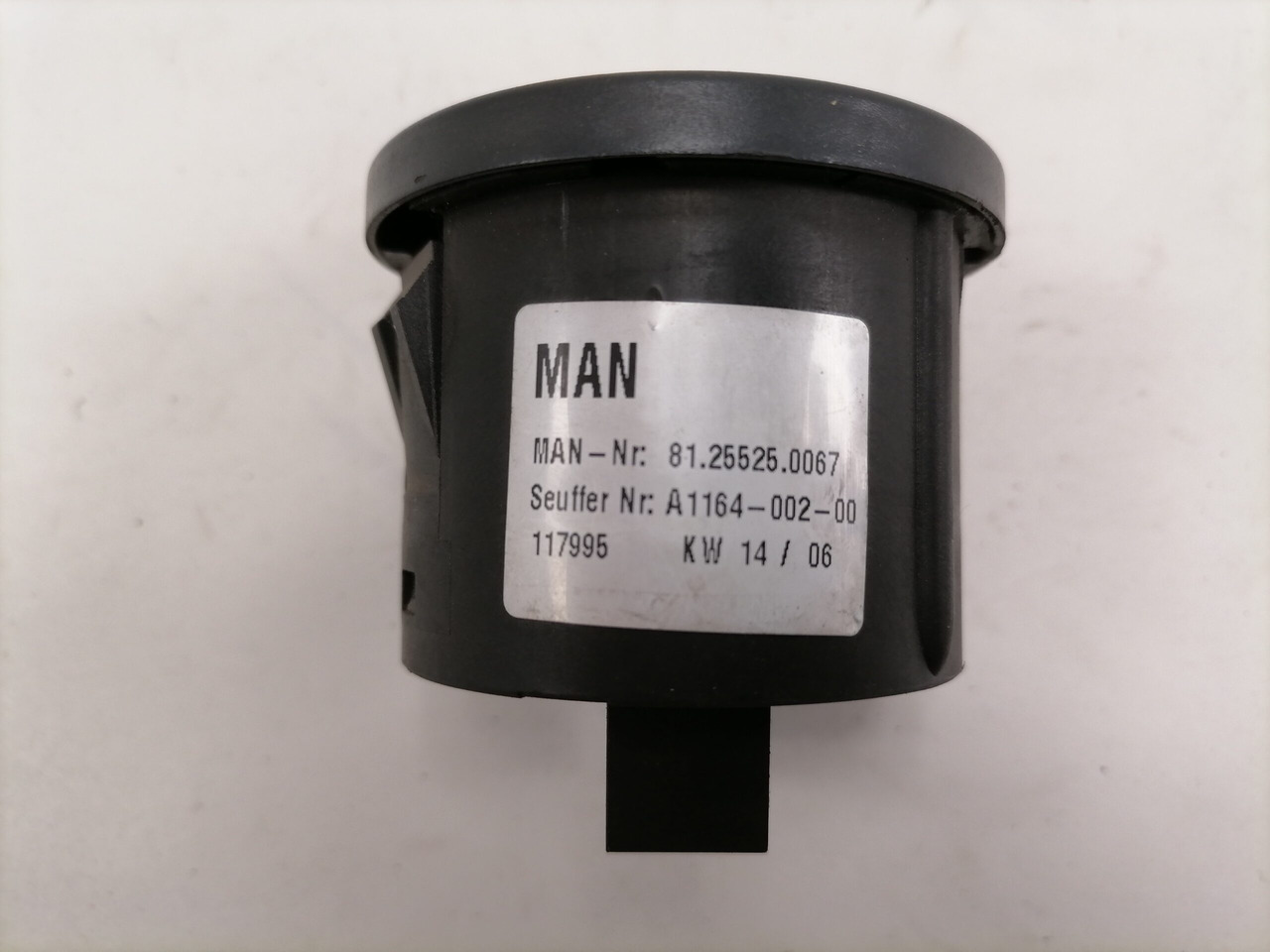 MAN Lüliti, differentsiaalilukk 81255250067 - Kabina za Kamion: slika 2 MAN Lüliti, differentsiaalilukk 81255250067 - Kabina za Kamion: slika 2
