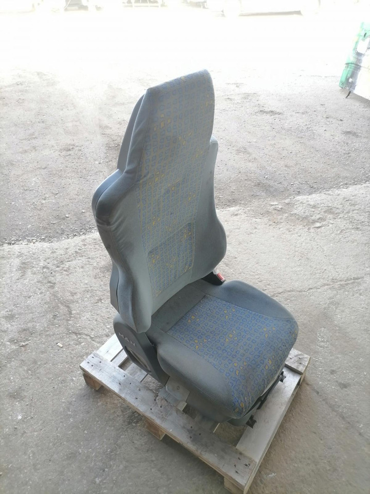 MAN Passenger seat 81623016942 - Sedište za Kamion: slika 1 MAN Passenger seat 81623016942 - Sedište za Kamion: slika 1