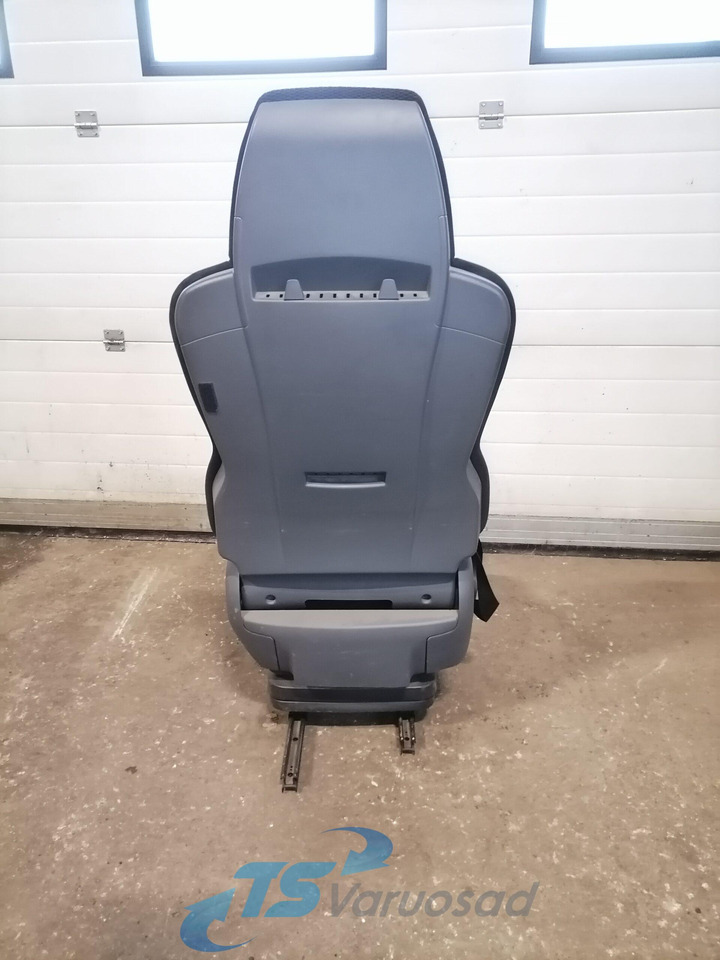 MAN Passenger seat 81623076326 - Sedište za Kamion: slika 3 MAN Passenger seat 81623076326 - Sedište za Kamion: slika 3