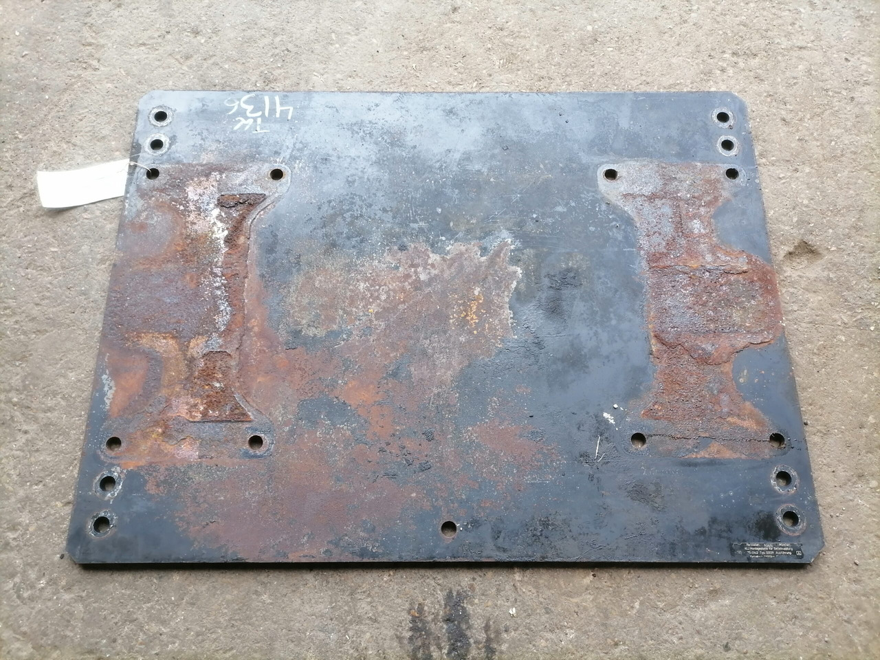 MAN Saddle plate 81427150036 - Spojnica na petom točku za Kamion: slika 2 MAN Saddle plate 81427150036 - Spojnica na petom točku za Kamion: slika 2