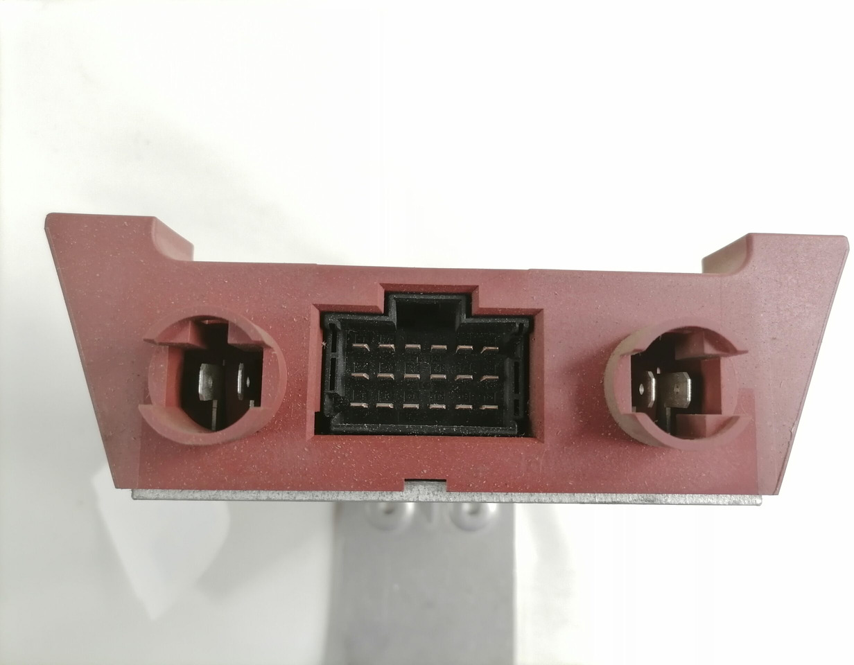 MAN Voltage converter 81259070309 - Električni sistem za Kamion: slika 3 MAN Voltage converter 81259070309 - Električni sistem za Kamion: slika 3
