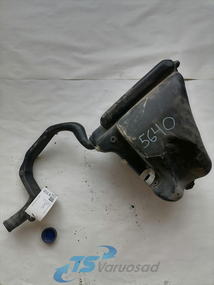 MAN Windscreen washer fluid tank 81264810079 - Brisač za Kamion: slika 3 MAN Windscreen washer fluid tank 81264810079 - Brisač za Kamion: slika 3