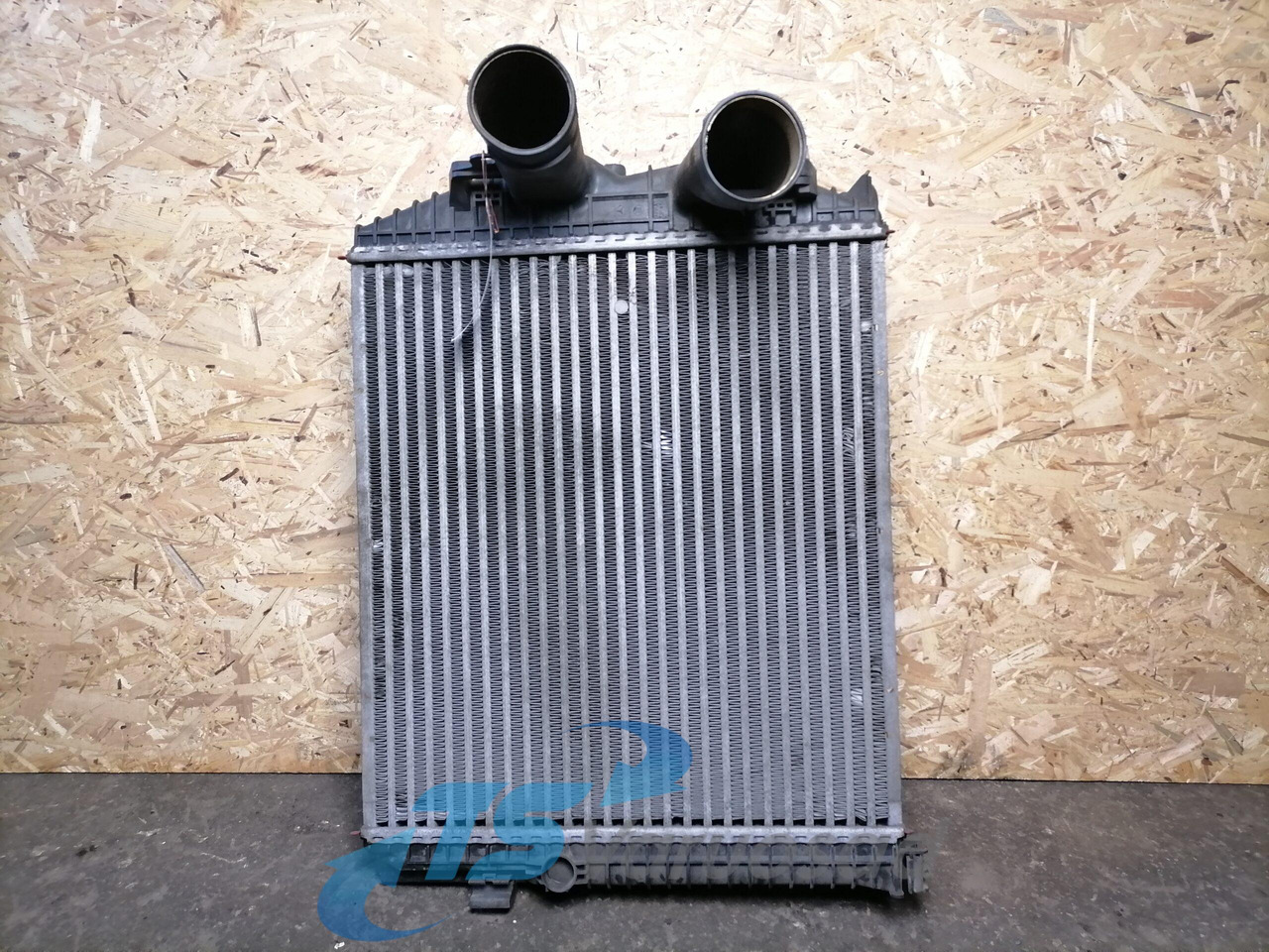 MB Intercooler radiator A9705000604 - Hladnjak za Kamion: slika 1 MB Intercooler radiator A9705000604 - Hladnjak za Kamion: slika 1