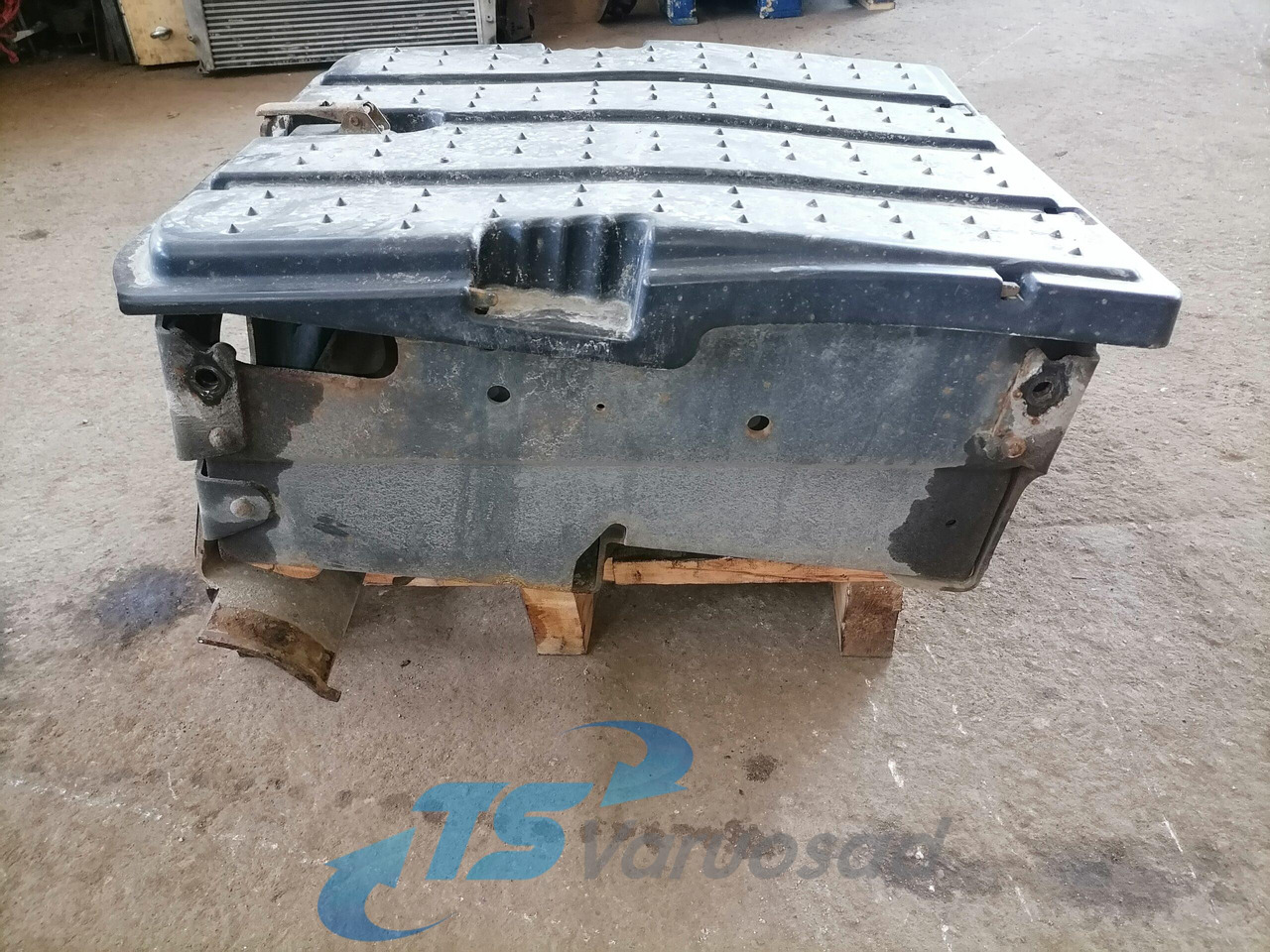 Mercedes-Benz Battery box A9304200268 - Baterija za Kamion: slika 5 Mercedes-Benz Battery box A9304200268 - Baterija za Kamion: slika 5