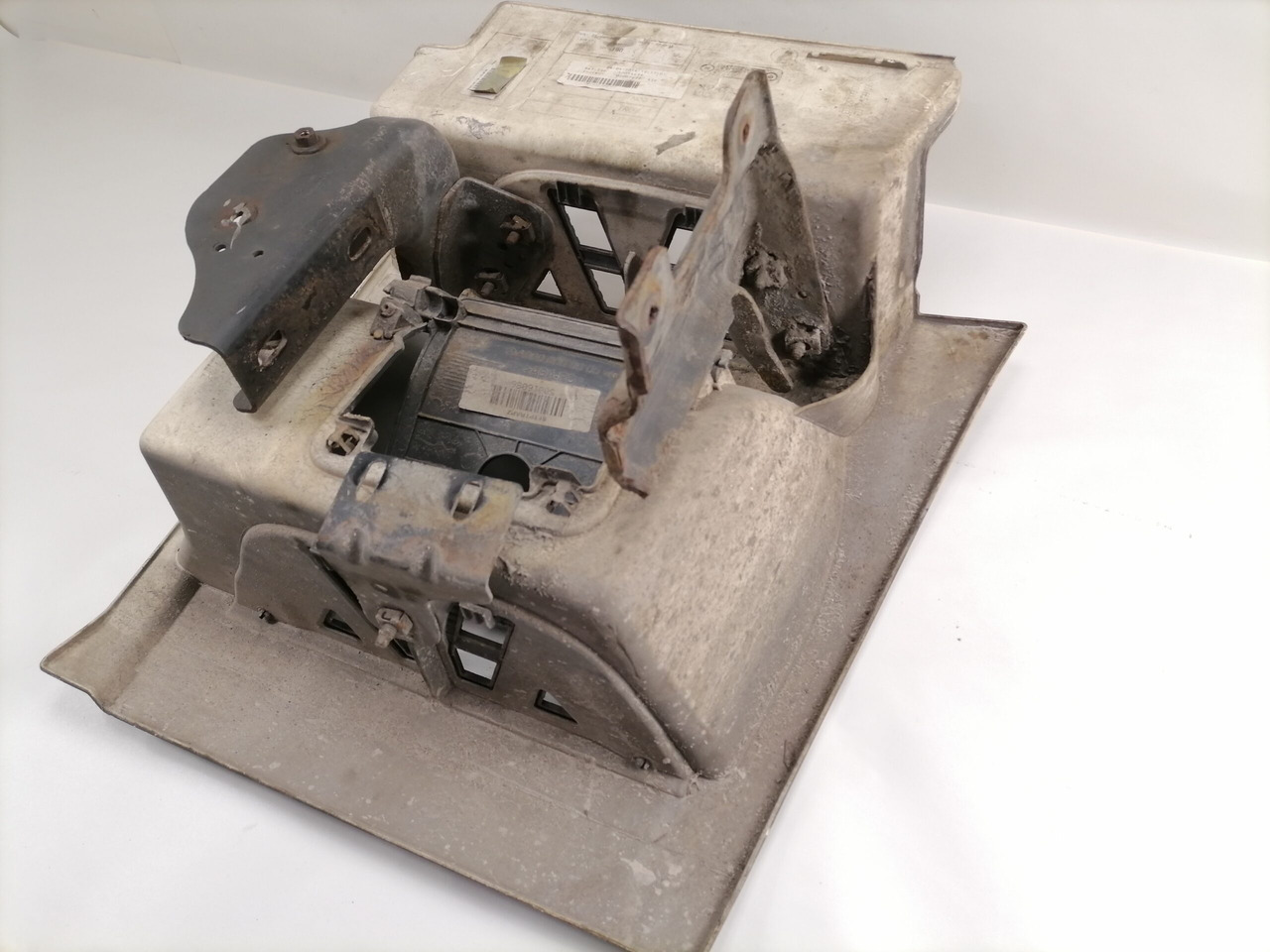 Mercedes-Benz Boarding step unit A9606662103 - Prag za Kamion: slika 5 Mercedes-Benz Boarding step unit A9606662103 - Prag za Kamion: slika 5