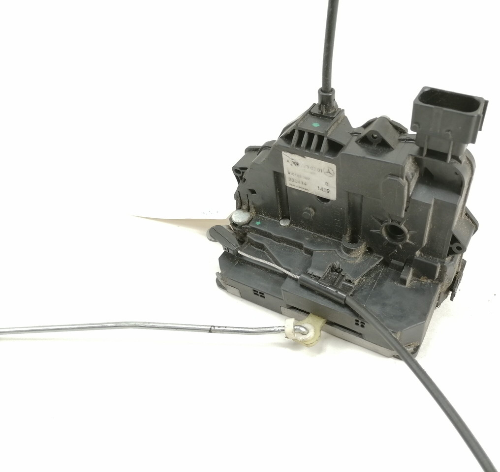 Mercedes-Benz Door lock A9607230001 - Vrata i delovi za Kamion: slika 2 Mercedes-Benz Door lock A9607230001 - Vrata i delovi za Kamion: slika 2