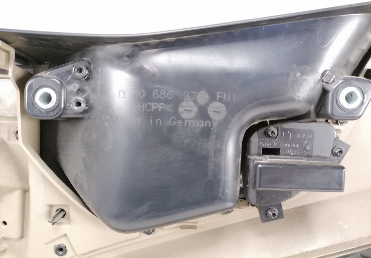 Mercedes-Benz Door trim panel A9607272471 - Vrata i delovi za Kamion: slika 4 Mercedes-Benz Door trim panel A9607272471 - Vrata i delovi za Kamion: slika 4