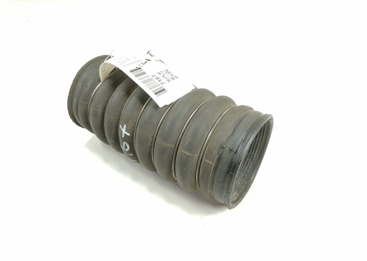 Mercedes-Benz Intercooleri lõdvik A9605010082 - Hladnjak za Kamion: slika 1 Mercedes-Benz Intercooleri lõdvik A9605010082 - Hladnjak za Kamion: slika 1