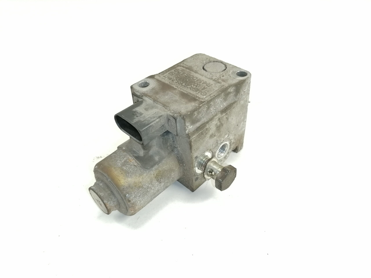 Mercedes-Benz Õhuregulaator A0001531559 - Turbo za Kamion: slika 1 Mercedes-Benz Õhuregulaator A0001531559 - Turbo za Kamion: slika 1