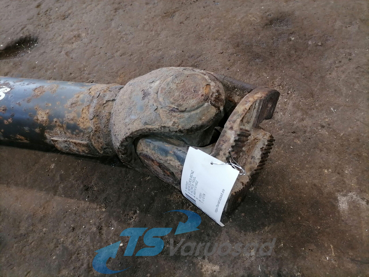 Mercedes-Benz Propeller shaft A6574101802 - Kardansko vratilo za Kamion: slika 2 Mercedes-Benz Propeller shaft A6574101802 - Kardansko vratilo za Kamion: slika 2