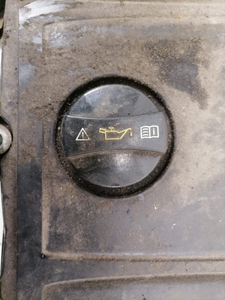 Mercedes-Benz Valve cover A4710101730 - Zaglavlje motora za Kamion: slika 5 Mercedes-Benz Valve cover A4710101730 - Zaglavlje motora za Kamion: slika 5