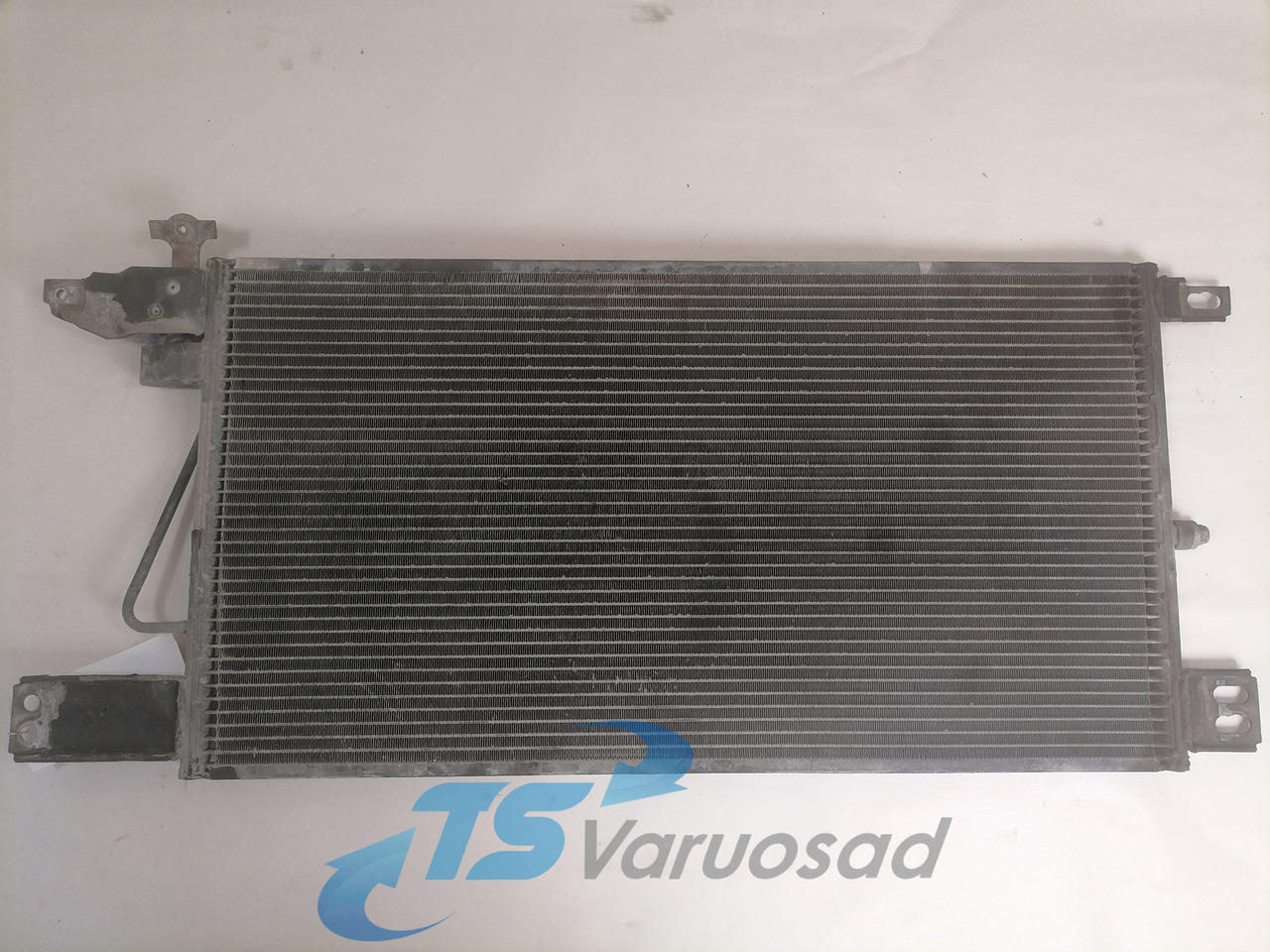 Scania A/C radiator 1752264 - Grejanje/ Ventilacija za Kamion: slika 3 Scania A/C radiator 1752264 - Grejanje/ Ventilacija za Kamion: slika 3