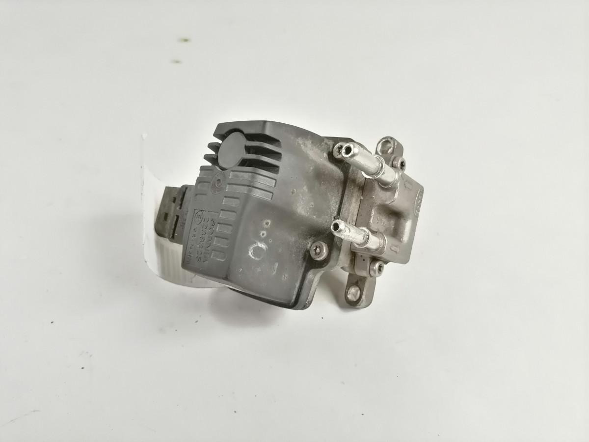 Scania ADBlue dosaator 2238325 - Obrada goriva/ Dostava goriva za Kamion: slika 2 Scania ADBlue dosaator 2238325 - Obrada goriva/ Dostava goriva za Kamion: slika 2