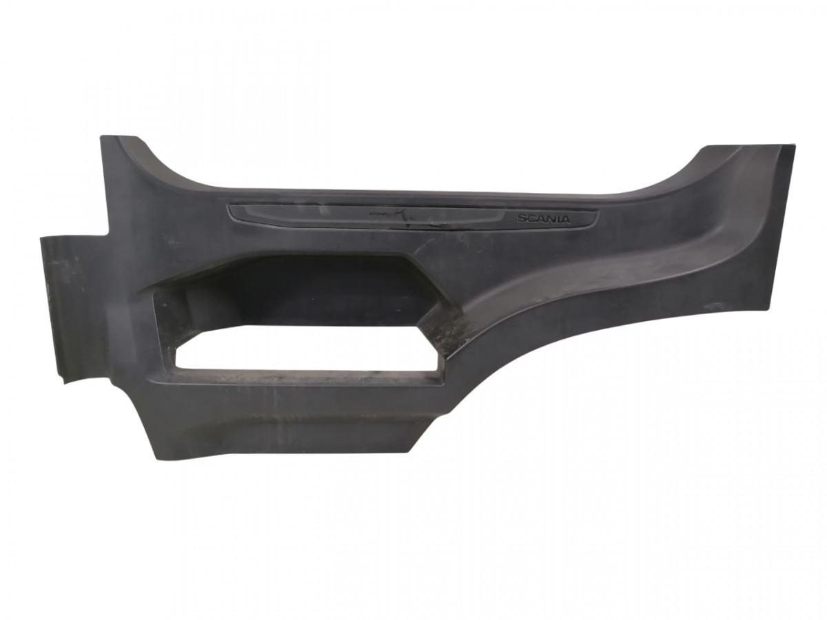 Scania Astmelaua plastik 2418447 - Prag za Kamion: slika 1 Scania Astmelaua plastik 2418447 - Prag za Kamion: slika 1