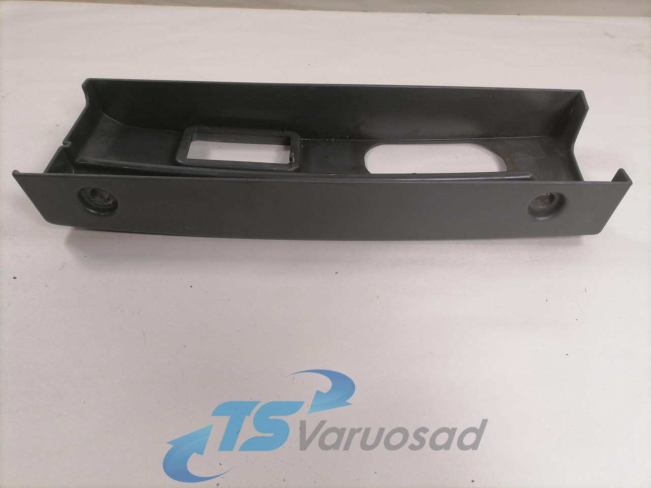 Scania Astmelaua plastik kate, keskmine parem 1501343 - Prag za Kamion: slika 5 Scania Astmelaua plastik kate, keskmine parem 1501343 - Prag za Kamion: slika 5