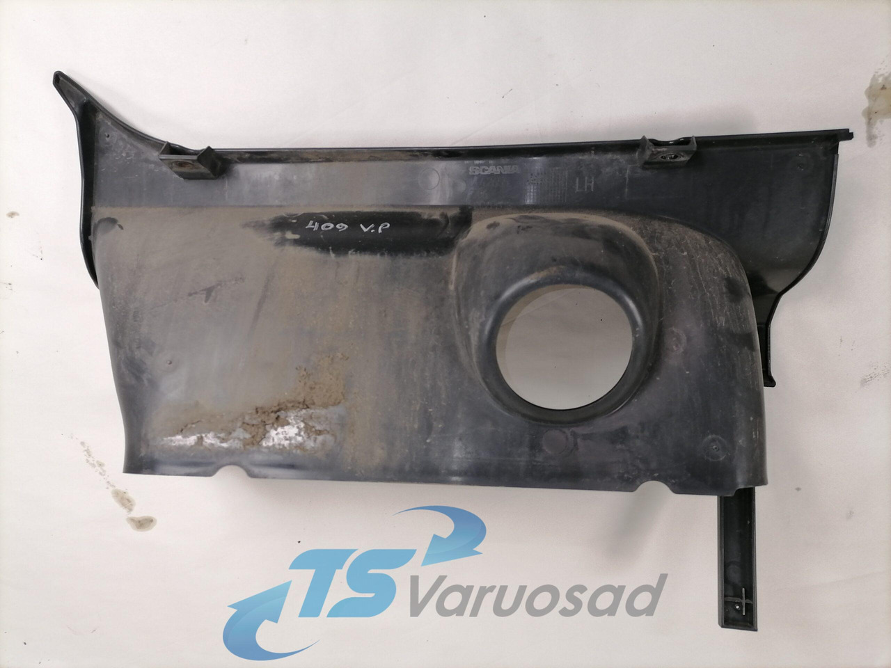 Scania Astmelaua plastik kate, ülemine vasak 1442655 - Prag za Kamion: slika 2 Scania Astmelaua plastik kate, ülemine vasak 1442655 - Prag za Kamion: slika 2