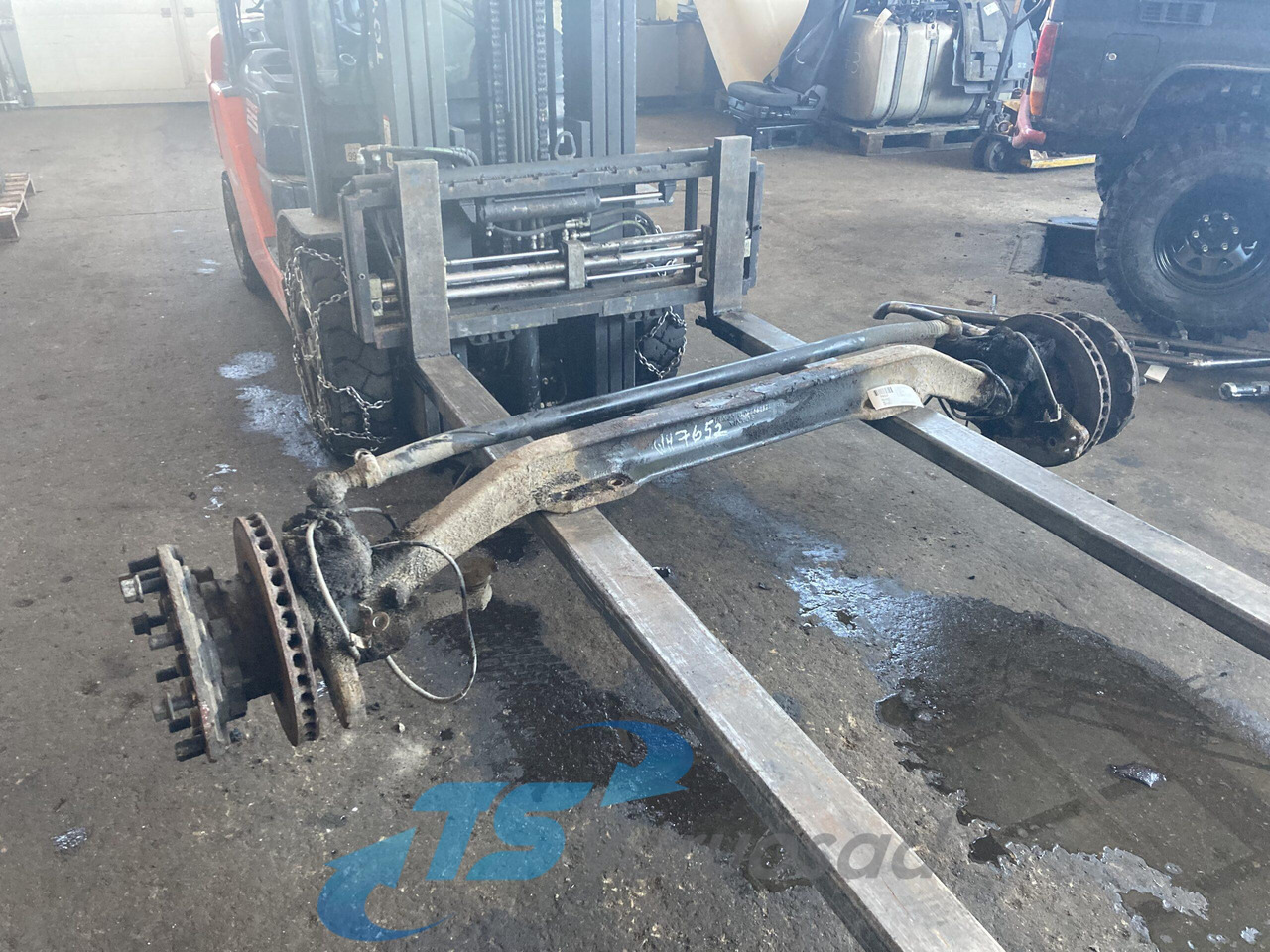 Scania Axel housing 1394399 - Prednja osovina za Kamion: slika 1 Scania Axel housing 1394399 - Prednja osovina za Kamion: slika 1