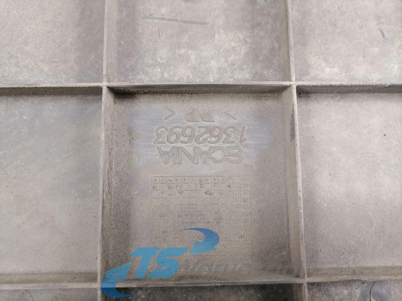 Scania Battery cover 1362693 - Baterija za Kamion: slika 3 Scania Battery cover 1362693 - Baterija za Kamion: slika 3