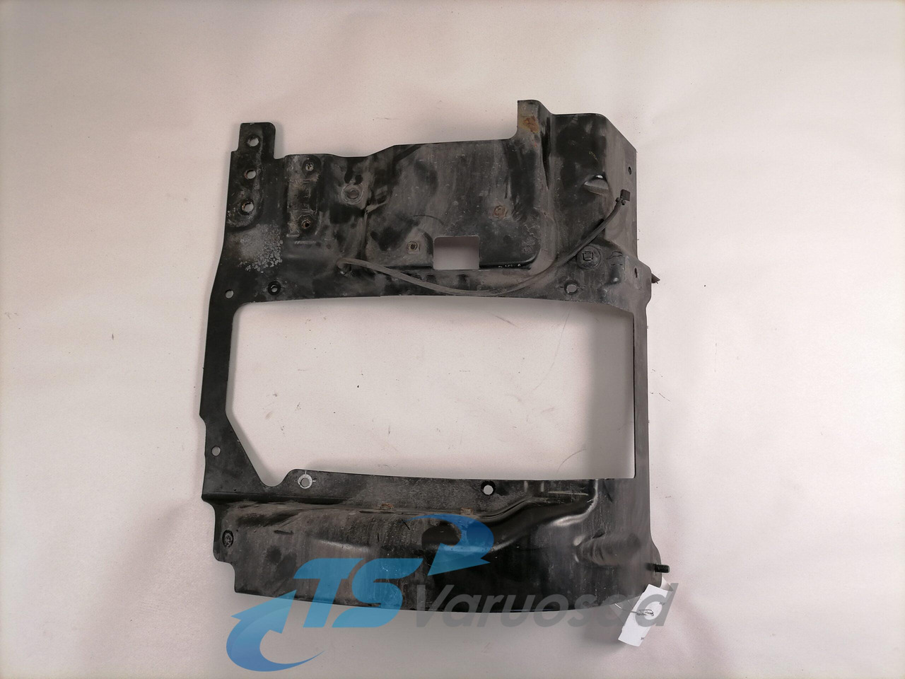 Scania Bracket 1727992 - Svetla/ Osvetljenje za Kamion: slika 1 Scania Bracket 1727992 - Svetla/ Osvetljenje za Kamion: slika 1
