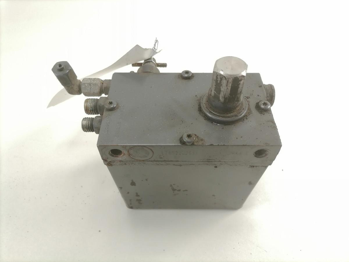 Scania Cab tilting pump 2081520 - Oslanjanje kabine za Kamion: slika 3 Scania Cab tilting pump 2081520 - Oslanjanje kabine za Kamion: slika 3