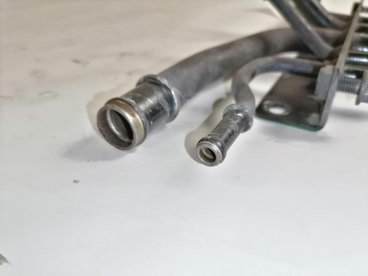 Scania Coolant pipe 2327825 - Sistem za hlađenje za Kamion: slika 4 Scania Coolant pipe 2327825 - Sistem za hlađenje za Kamion: slika 4