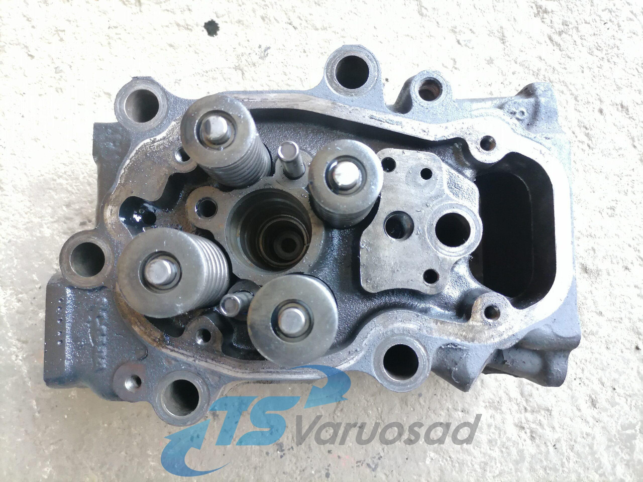 Scania Cylinder head, XPI 1874583 - Zaglavlje motora za Kamion: slika 4 Scania Cylinder head, XPI 1874583 - Zaglavlje motora za Kamion: slika 4