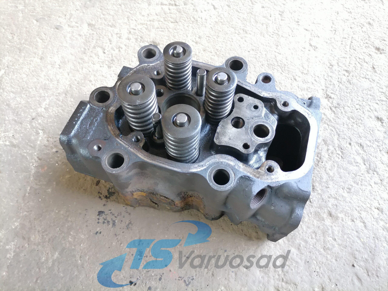 Scania Cylinder head, XPI 1874583 - Zaglavlje motora za Kamion: slika 1 Scania Cylinder head, XPI 1874583 - Zaglavlje motora za Kamion: slika 1