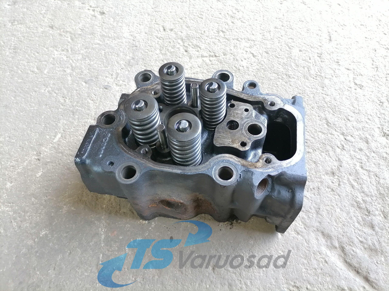Scania Cylinder head, XPI 1874583 - Zaglavlje motora za Kamion: slika 1 Scania Cylinder head, XPI 1874583 - Zaglavlje motora za Kamion: slika 1