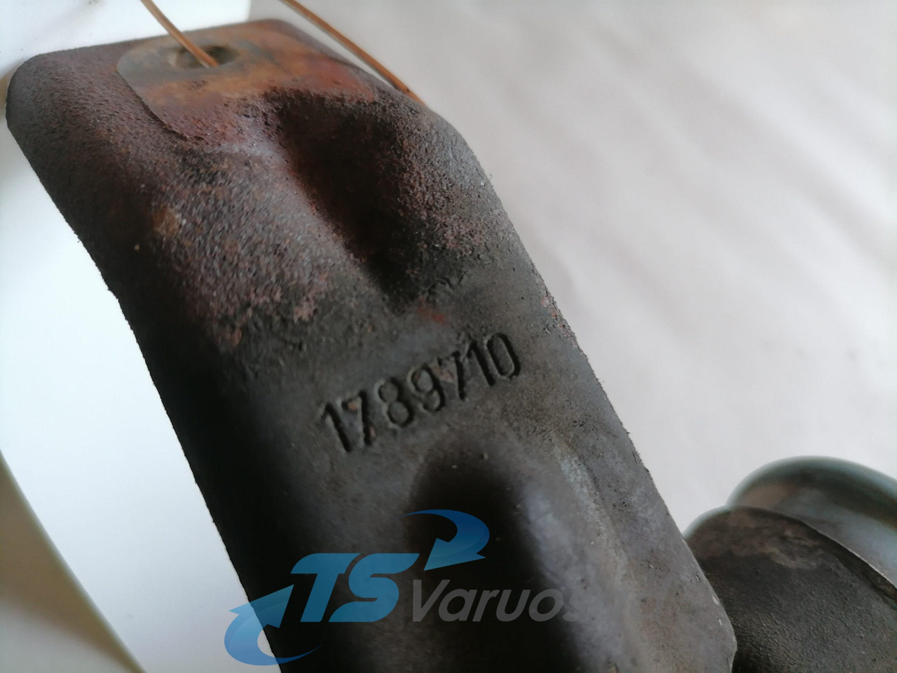 Scania EGR cooler pipe 1789710 - EGR hladnjak za Kamion: slika 4 Scania EGR cooler pipe 1789710 - EGR hladnjak za Kamion: slika 4