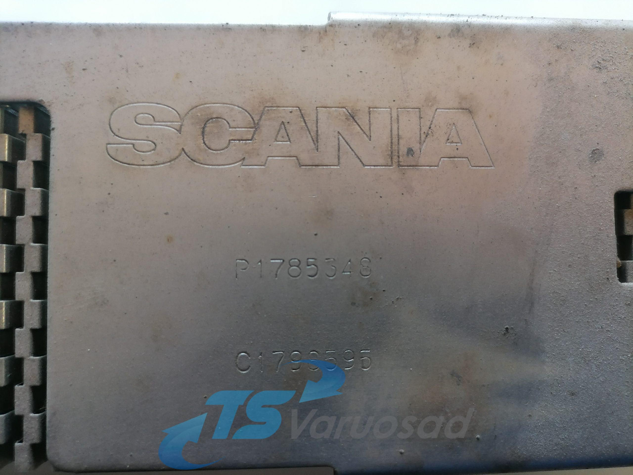 Scania EGR radiator 1785348 - EGR hladnjak za Kamion: slika 3 Scania EGR radiator 1785348 - EGR hladnjak za Kamion: slika 3